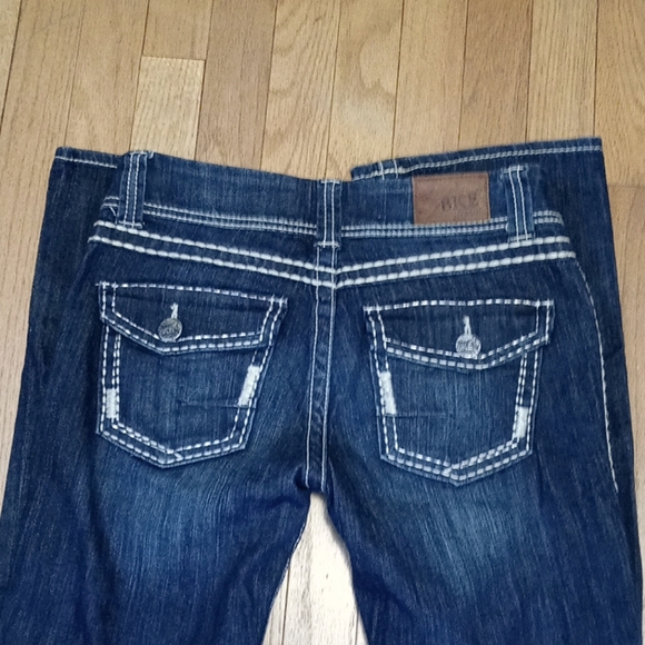 BKE ADDISON BOOT CUT JEANS 28R 6 REG LIKE NEW!! - Picture 3 of 5
